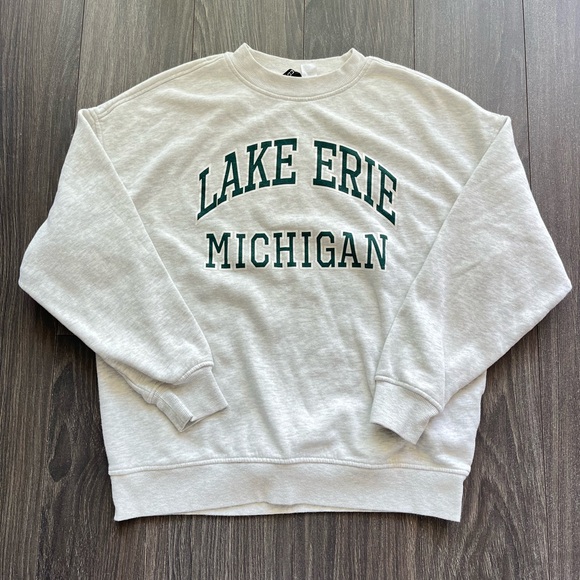 H&M Grey Lake Erie Oversized Sweatshirt - XS - Picture 2 of 5